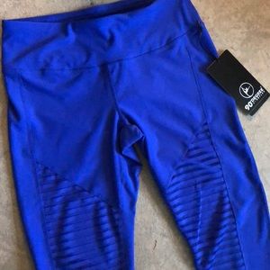 90 Degrees by Reflex Mesh Capri Yoga Pant Size S